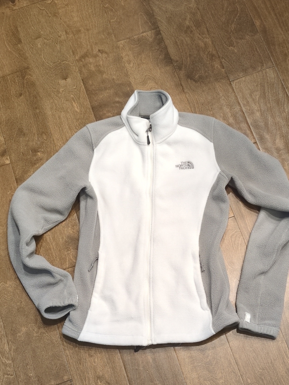 The North Face Women's White & Light Gray Fleece Jacket Size XS